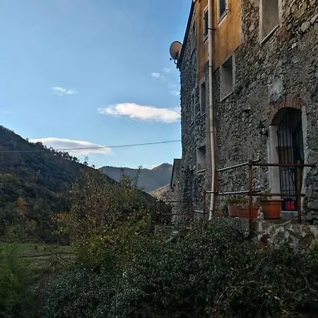 La Casa Di Mo Feriehus Albisola Superiore