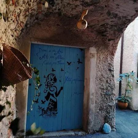 La Casa Di Mo Albisola Superiore